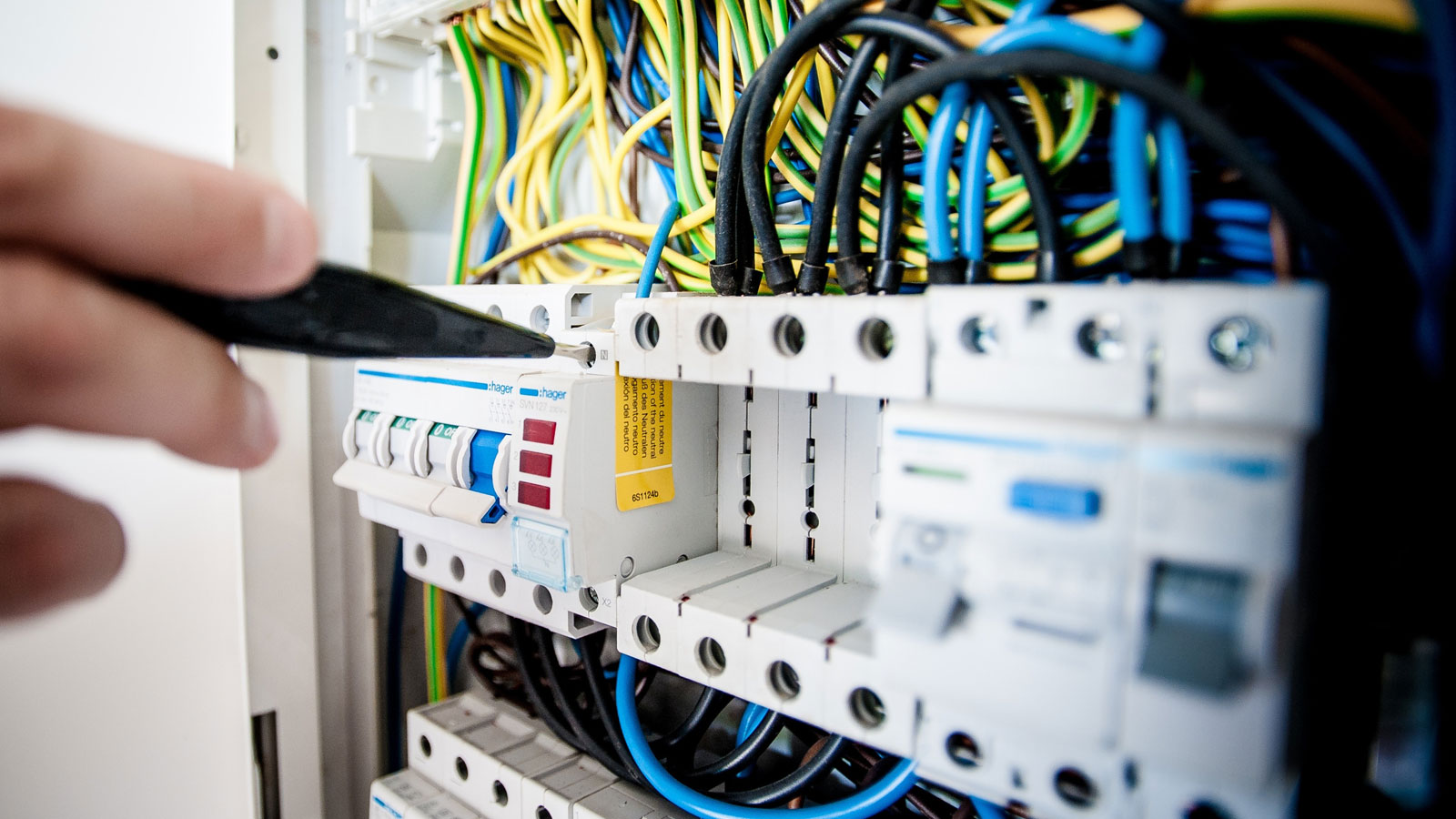 POMIARY INSTALACJI ELEKTRYCZNYCH